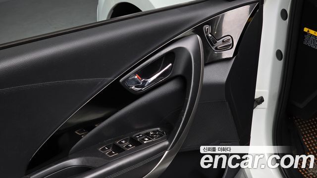 Hyundai Grandeur 2011 — photo 17