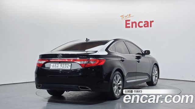 Hyundai Grandeur 2011 — photo 2