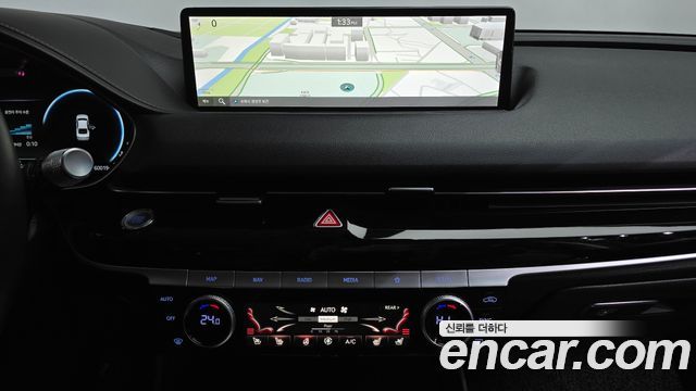 Genesis G80 2022 — photo 14