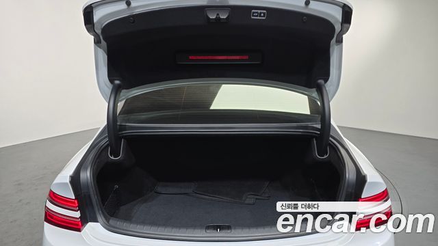 Genesis G80 2022 — photo 20