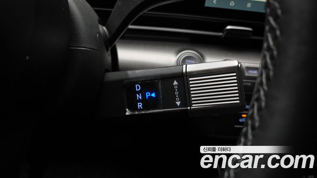 Hyundai Kona 2025 — photo 9