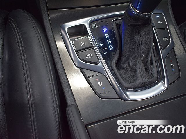 Hyundai Grandeur 2016 — photo 18