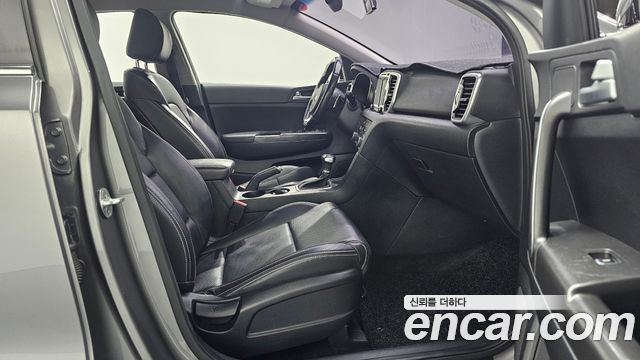 Kia Sportage 2018 — photo 10