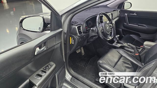 Kia Sportage 2018 — photo 11