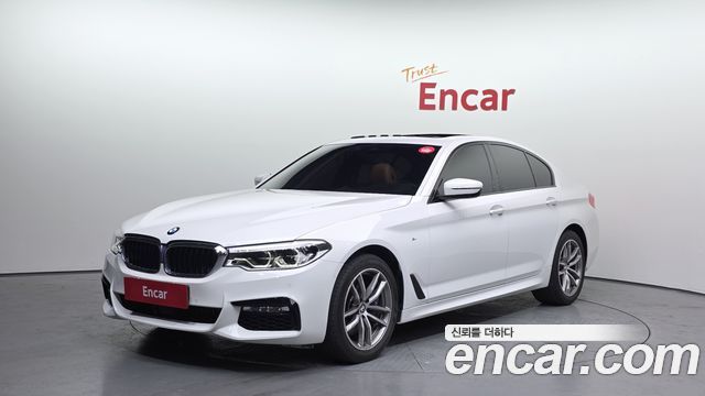 BMW 5-Series 2017 — photo 1