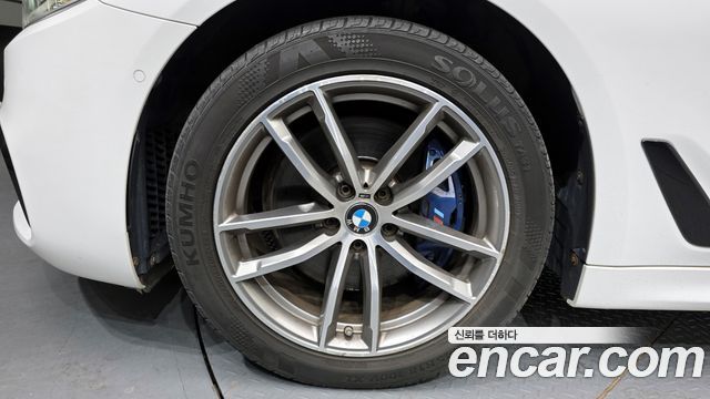 BMW 5-Series 2017 — photo 5