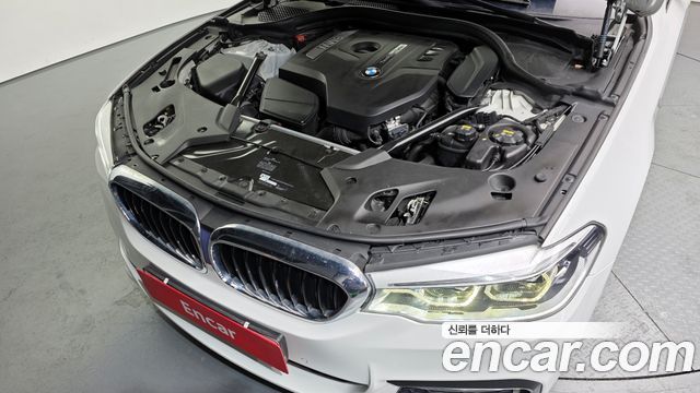 BMW 5-Series 2017 — photo 6