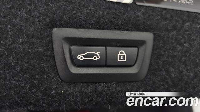 BMW 5-Series 2017 — photo 18