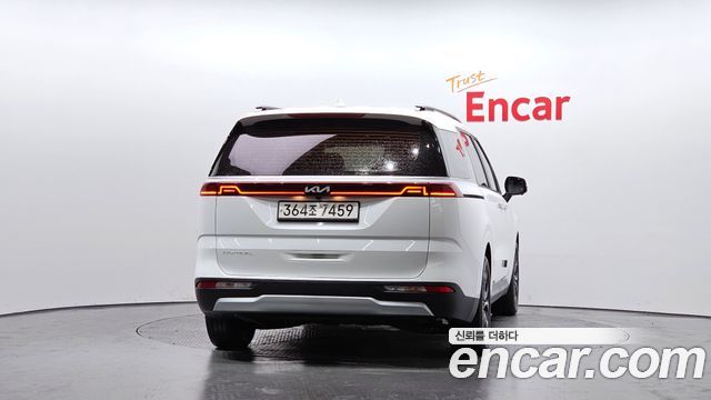 Kia Canival 2022 — photo 4