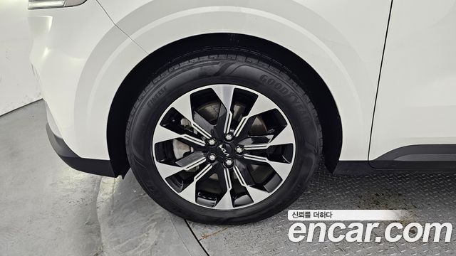 Kia Canival 2022 — photo 5