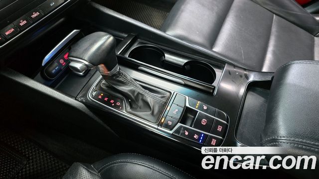 Kia K7 2016 — photo 9