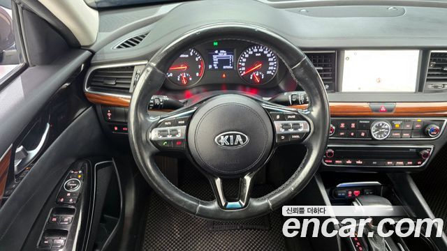 Kia K7 2016 — photo 14