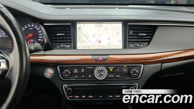 Kia K7 2016 — photo 16