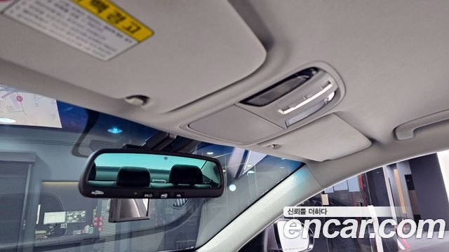 Kia K7 2016 — photo 20