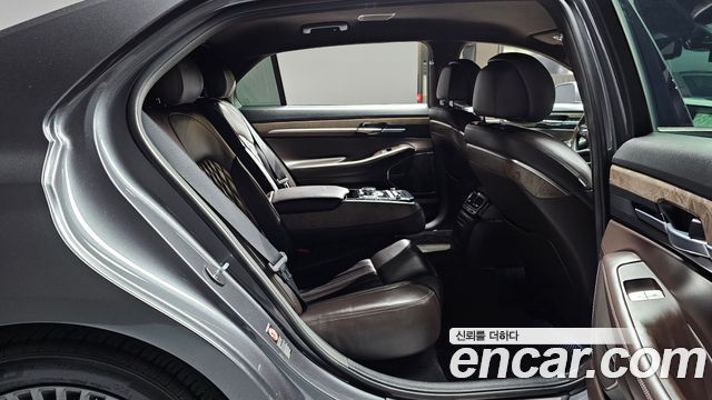 Genesis G90 2020 — photo 12