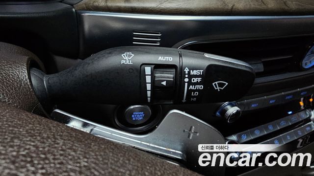 Genesis G90 2020 — photo 18