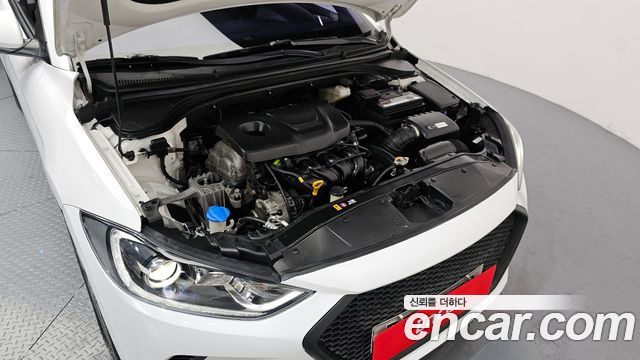 Hyundai AVANTE 2018 — photo 6