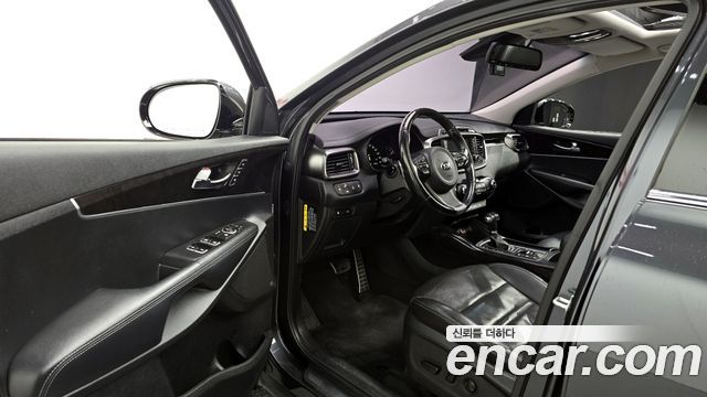 Kia Sorento 2017 — photo 11