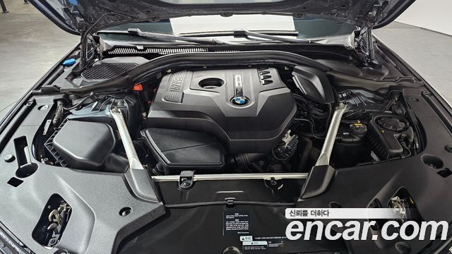 BMW 5-Series 2018 — photo 6