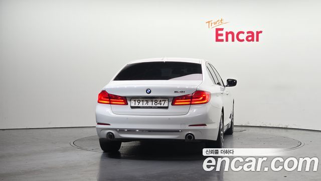 BMW 5-Series 2018 — photo 4