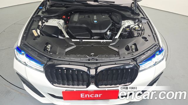 BMW 5-Series 2018 — photo 6