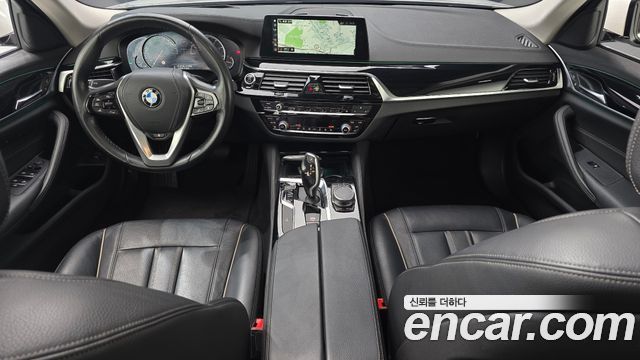 BMW 5-Series 2018 — photo 7
