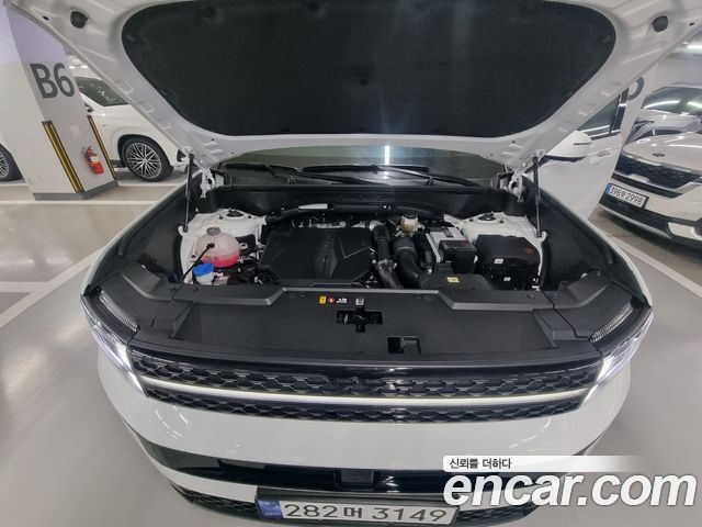 Hyundai Santafe 2025 — photo 6