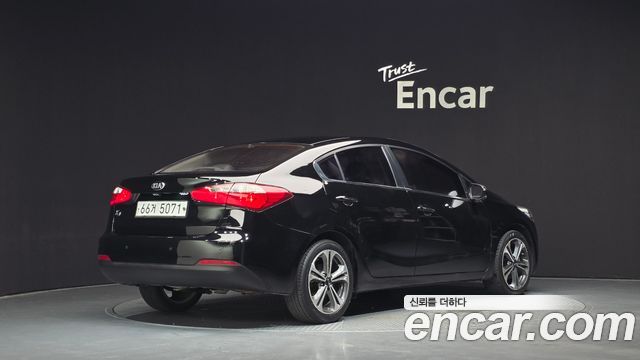 Kia K3 2015 — photo 2
