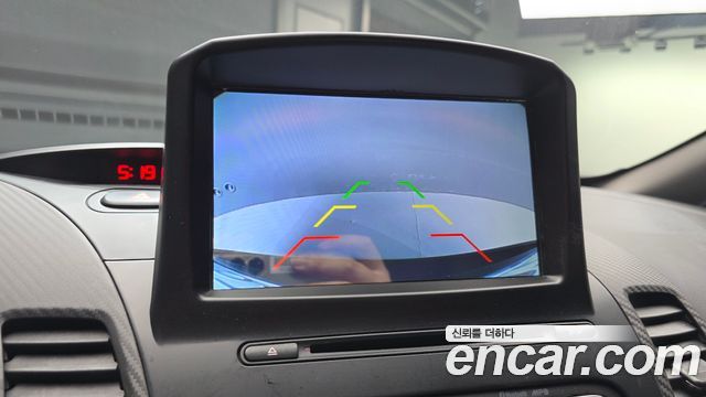 Kia K3 2015 — photo 17