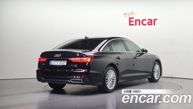 Audi A6 2021 — photo 2