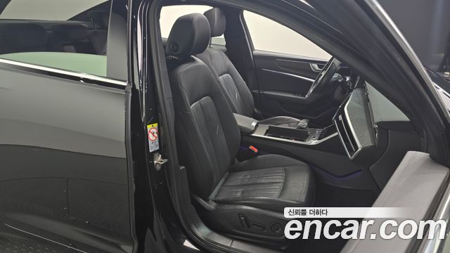 Audi A6 2021 — photo 12