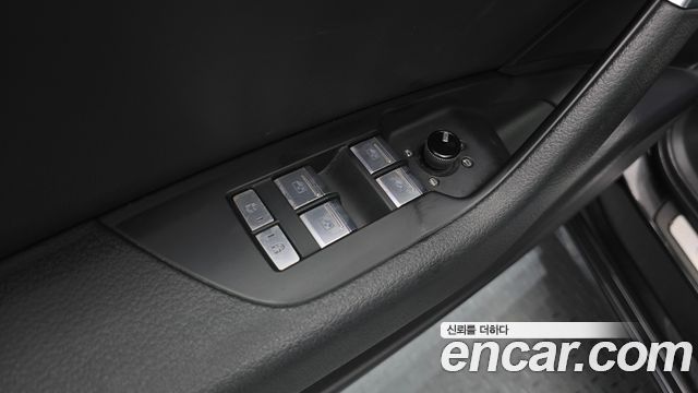 Audi A6 2021 — photo 14