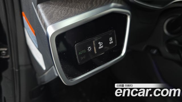 Audi A6 2021 — photo 15