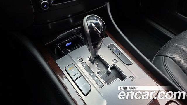Hyundai Equus 2012 — photo 9