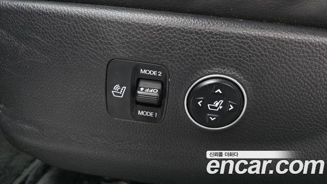 Hyundai Equus 2012 — photo 17