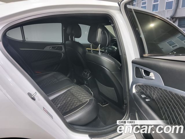 Genesis G70 2018 — photo 10