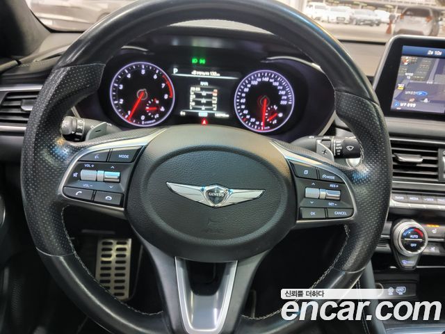 Genesis G70 2018 — photo 18