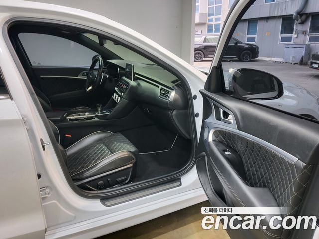 Genesis G70 2018 — photo 19