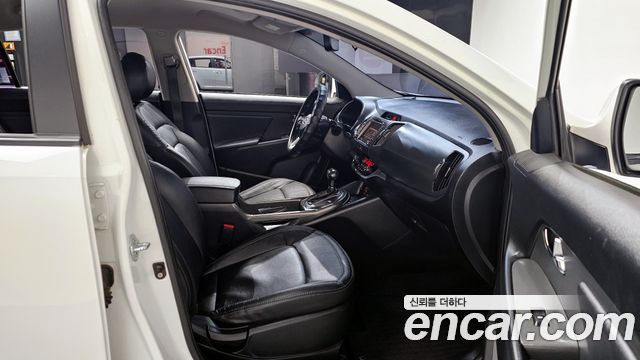 Kia Sportage 2013 — photo 10
