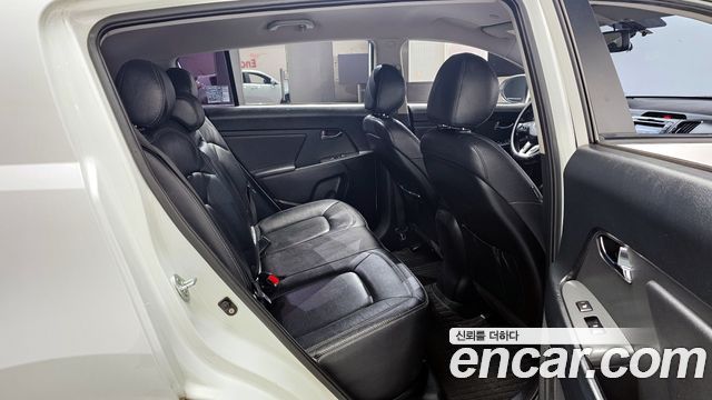 Kia Sportage 2013 — photo 12
