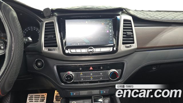 KG Mobility Rexton 2018 — photo 14