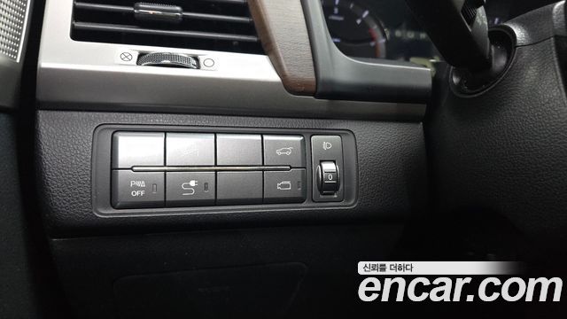 KG Mobility Rexton 2018 — photo 16