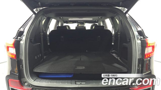 KG Mobility Rexton 2018 — photo 20