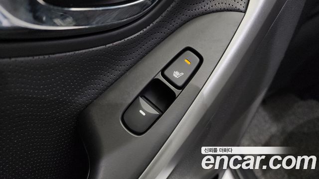Hyundai AVANTE 2012 — photo 19