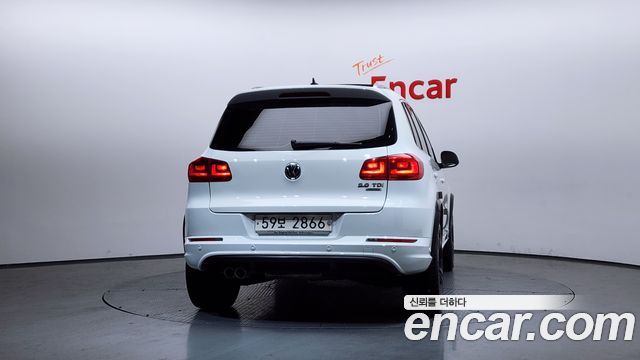 Volkswagen Tiguan 2014 — photo 4