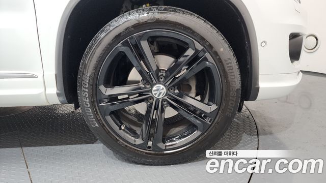 Volkswagen Tiguan 2014 — photo 5