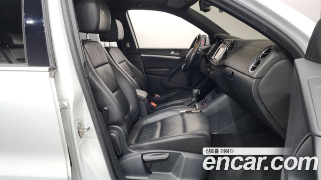 Volkswagen Tiguan 2014 — photo 11