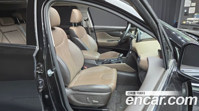 Hyundai Santafe 2019 — photo 12