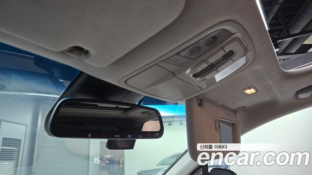 Hyundai Santafe 2019 — photo 17
