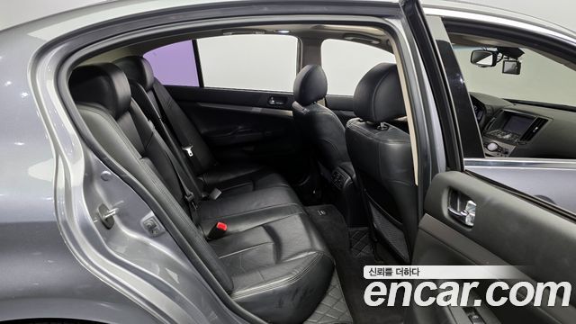 Infiniti G 2011 — photo 12
